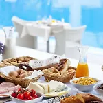 Aegean Plaza 4* Kamari (Santorini)