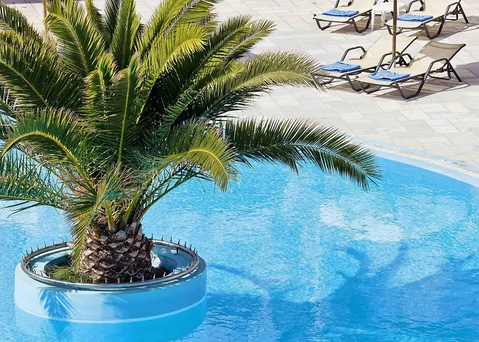 Hotel Aegean Plaza 4*