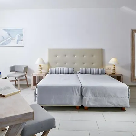 Hotel Aegean Plaza Kamari (Santorini)