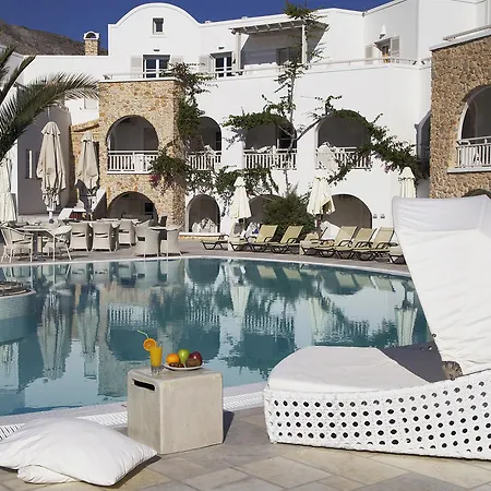 Aegean Plaza Kamari (Santorini)