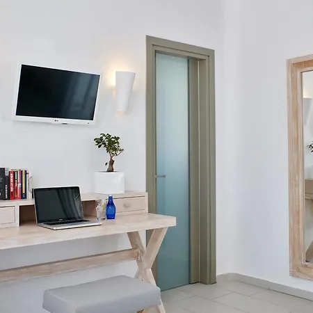 Aegean Plaza 4* Kamari (Santorini)