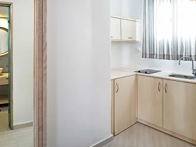 에게안 플라자 호텔 4*