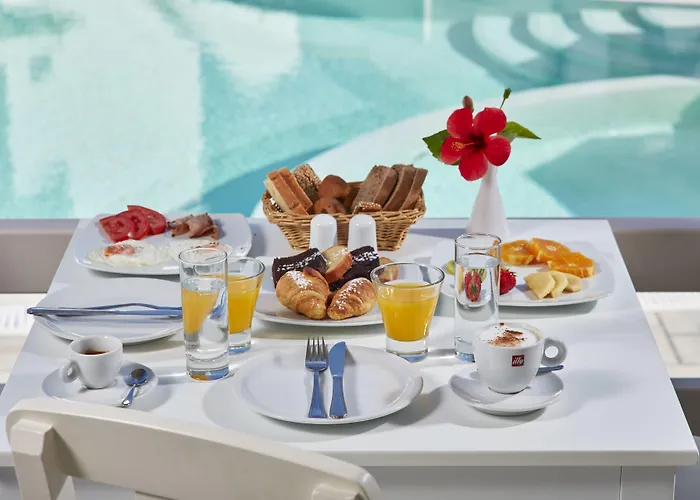 Hotell Aegean Plaza Kamári