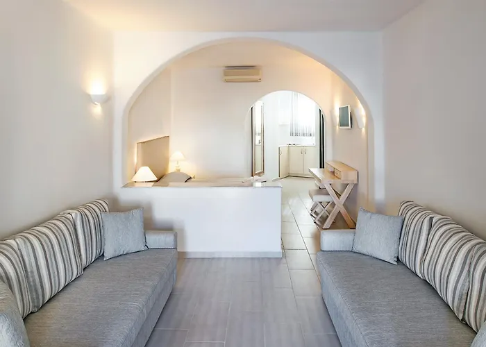 Hotell Aegean Plaza Kamári